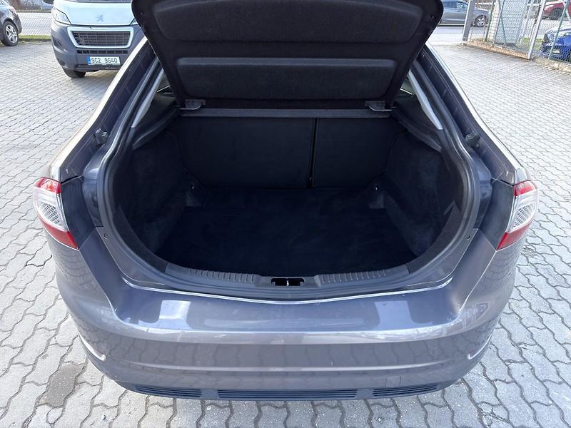Ford Mondeo 1.6i 118 kW serviska - fotka 9 z 16