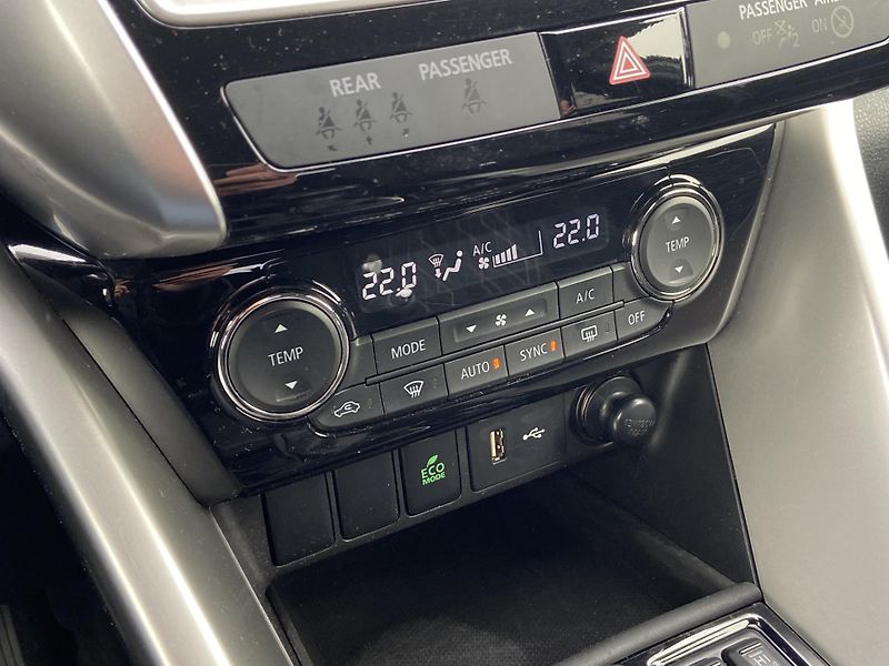Mitsubishi Eclipse Cross 1.5 T-MIVEC 120kW Intense - fotka 18 z 21