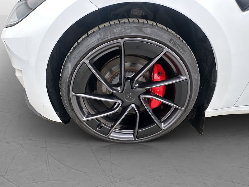 Tesla Model 3 Performance AWD - fotka 7 z 27