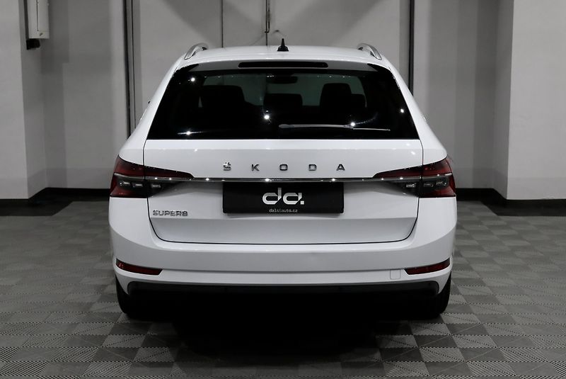 Škoda Superb 3 FL Combi 2.0 TDI 110 kW DSG - fotka 7 z 48
