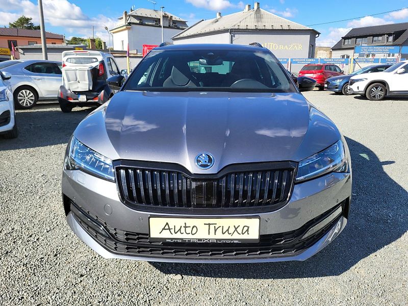 Škoda Superb 2.0 TDi DSG 4x4 SPORTLINE - fotka 31 z 46