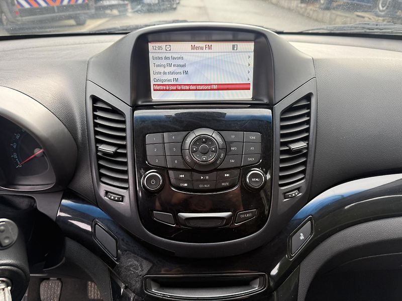 Chevrolet Orlando 2.0D 120 kW - fotka 14 z 21