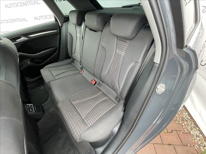 Audi A3 1,4 tsi S-line 110kw S-tronic - fotka 25 z 25