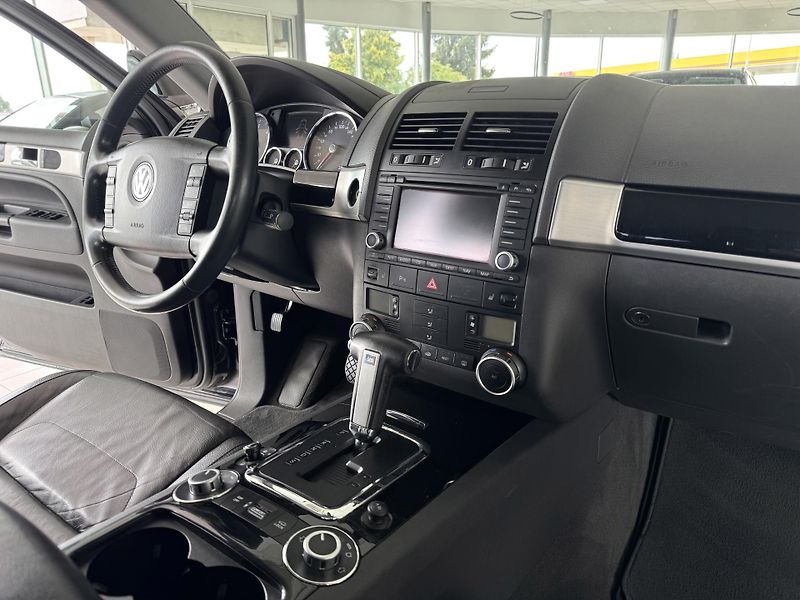 Volkswagen Touareg - fotka 14 z 37