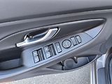 Hyundai i30 COMFORT / LED KAMERA NAVI - náhled 19