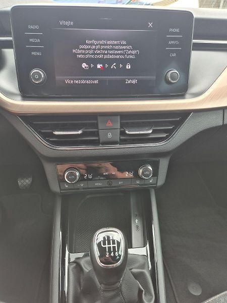 Škoda Scala 1.0 TSI 85kW Style, CZ, servis - fotka 17 z 23