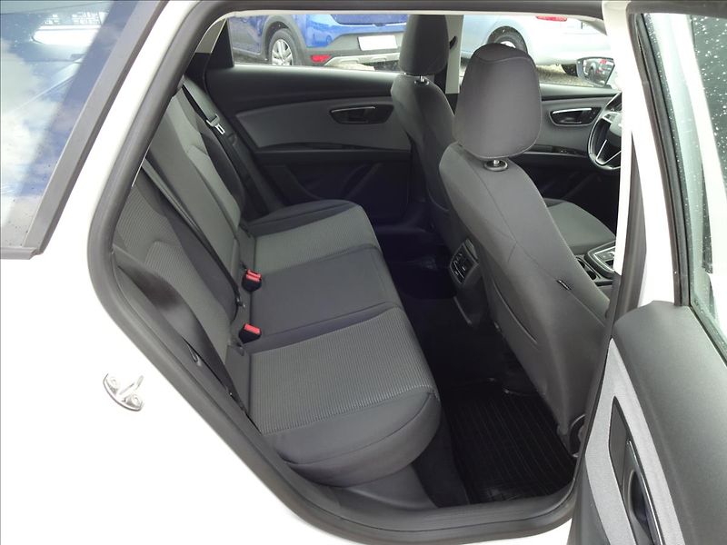 Seat Leon 1,6 TDI 85kW - fotka 27 z 55