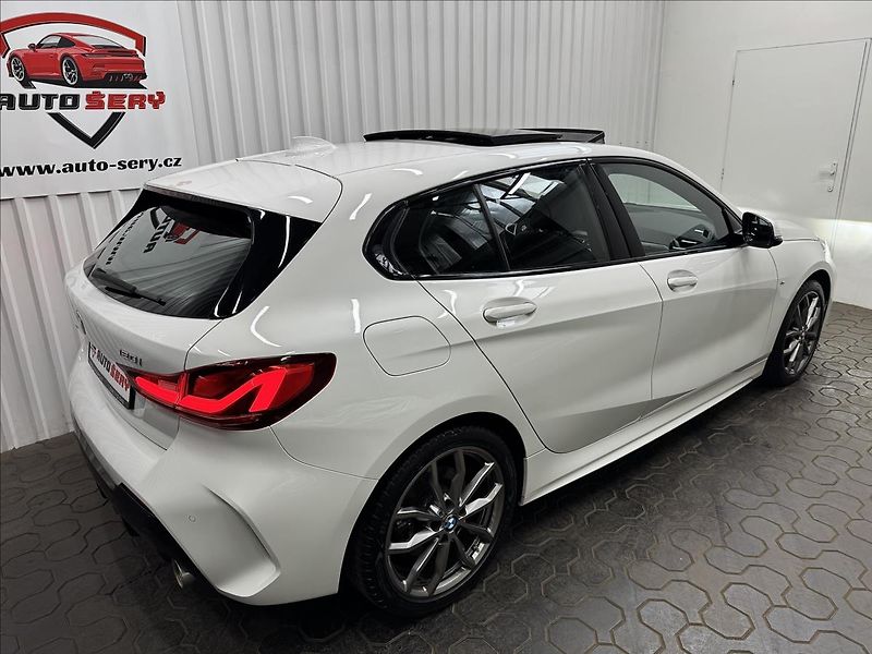 BMW Řada 1 120i M Sport Virtual Pano LED - fotka 8 z 47