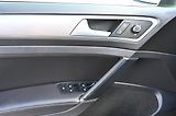Volkswagen Golf VII 2.0TDI 110KW Highline 2/17 - náhled 25