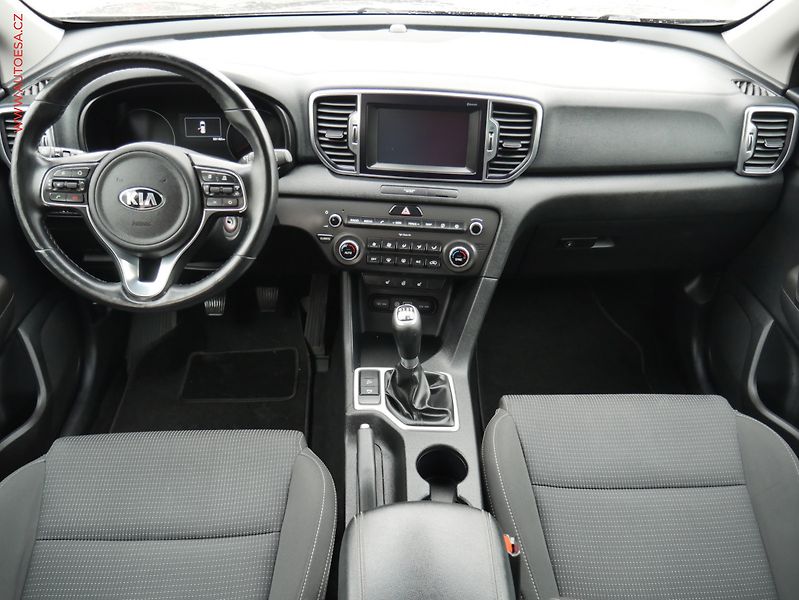Kia Sportage (2017) 1.6 GDi, 2.maj,ČR, Navi - fotka 8 z 22