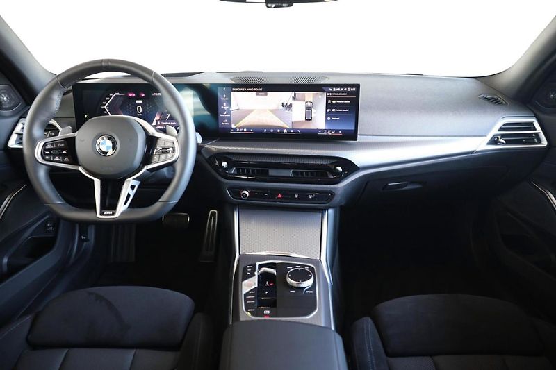 BMW Řada 3 330d xDrive Touring - fotka 5 z 28