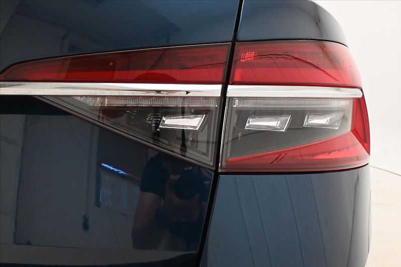 Škoda Superb 2,0 TDI 110kW DSG Style Záruka - fotka 32 z 33