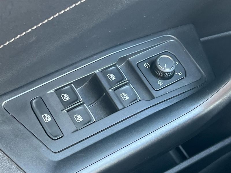 Volkswagen T-Roc 1,5 TSi 110 kW 7DSG STYLE  REZ - fotka 20 z 26
