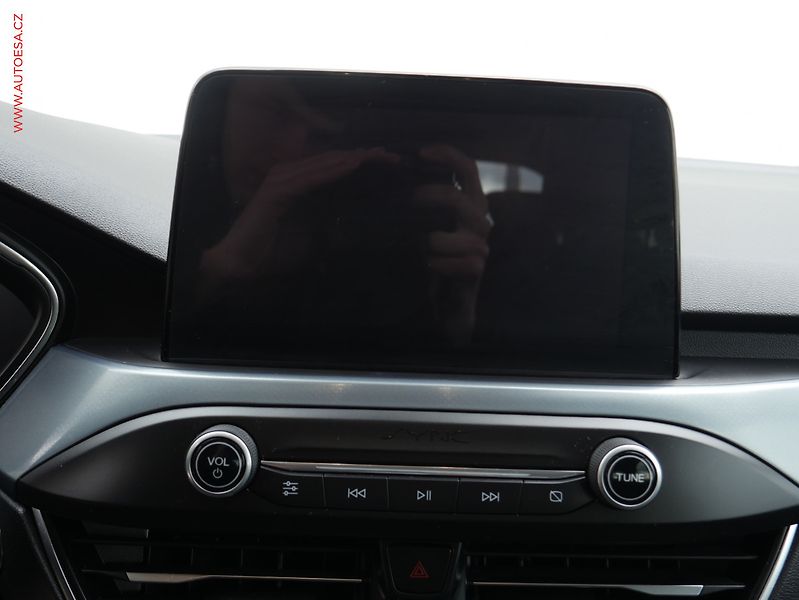 Ford Focus (2019) 1.5EB, Active, AT, navi, +ALU - fotka 12 z 21