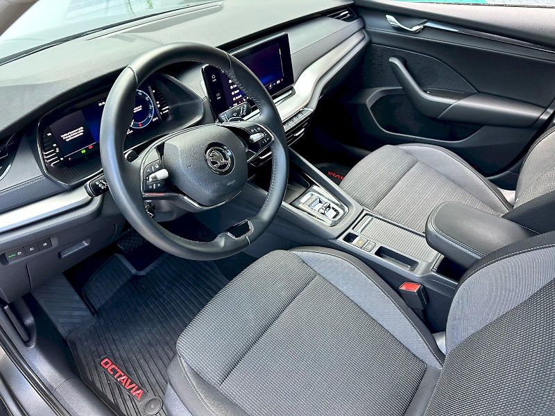 Škoda Octavia (2023) 2.0 TDI 110kW DSG Style Combi - fotka 6 z 23