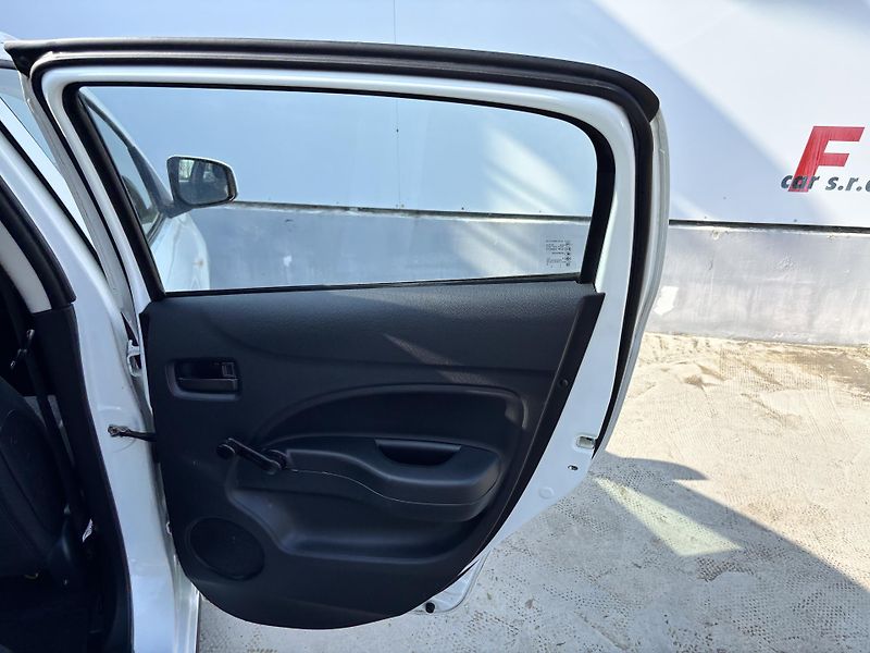 Mitsubishi Space Star (2020) 1.0 MIVEC 52kW Serv. Historie - fotka 10 z 27