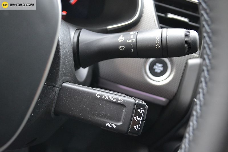 Renault Arkana Techno mild hybrid 140 EDC - fotka 48 z 56