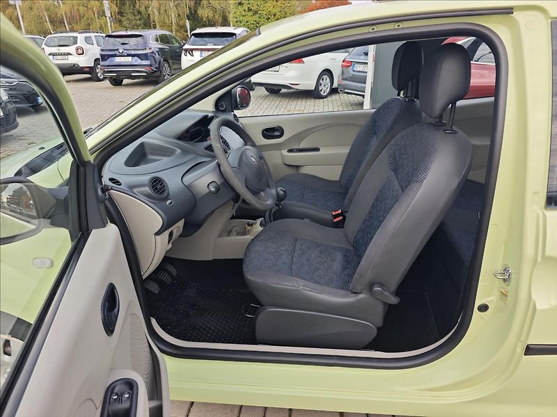 Renault Twingo 1,2 i  Authentique - fotka 10 z 18