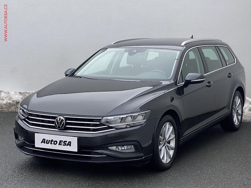 Volkswagen Passat (2022) 2.0 TDi, DSG, LED, navi - fotka 3 z 19