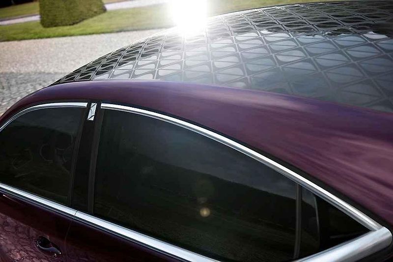 Citroën DS5 ve verzi Faubourg Addict.