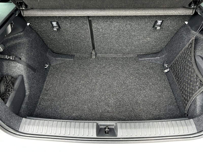 Škoda Kamiq (2025) 1.0 TSI 85kW MP6 Top Selection - fotka 29 z 33
