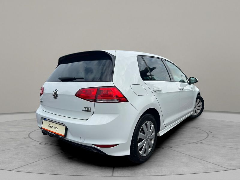 Volkswagen Golf Comfortline 1.2 TSi - fotka 2 z 22