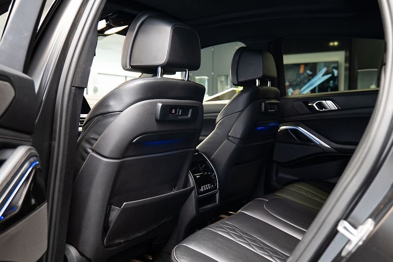 BMW X6 M50i HAXER/HarmanKardon/360 - fotka 10 z 25