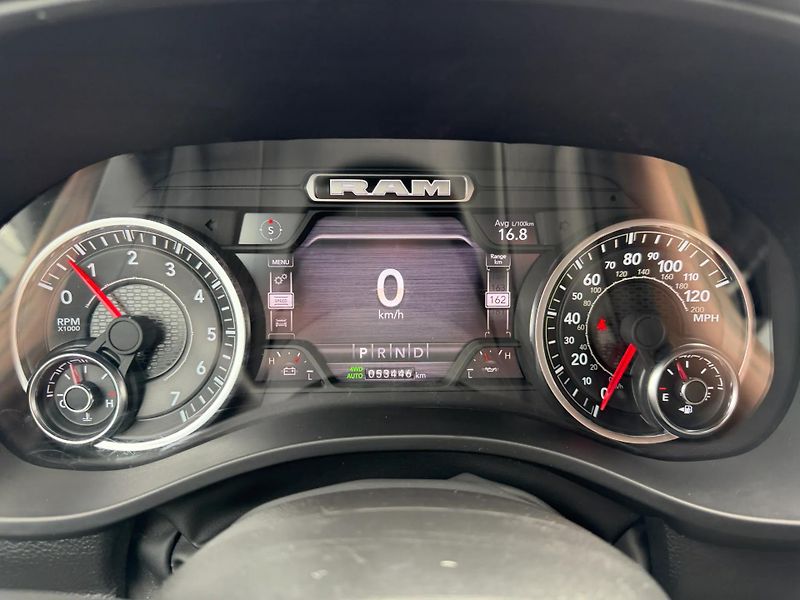 Dodge RAM (2023) +BACKCOUNTRY+AXLE LOCK+HEMI+ - fotka 18 z 23