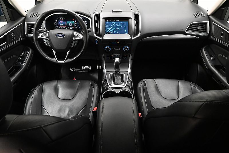 Ford S-MAX 2,0 TDCi 132 kW TITANIUM Záruk - fotka 15 z 29
