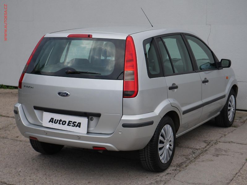 Ford Fusion (2003) 1.4i, AC, park.čidla - fotka 4 z 14