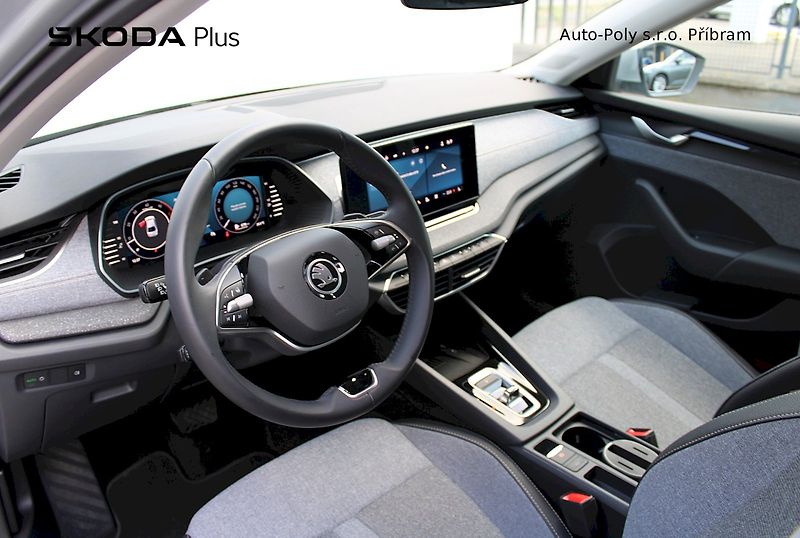 Škoda Octavia (2024) Top Selection 2.0TDI / 110kW 7 - fotka 10 z 23