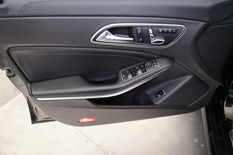 Mercedes-Benz CLA - fotka 12 z 27