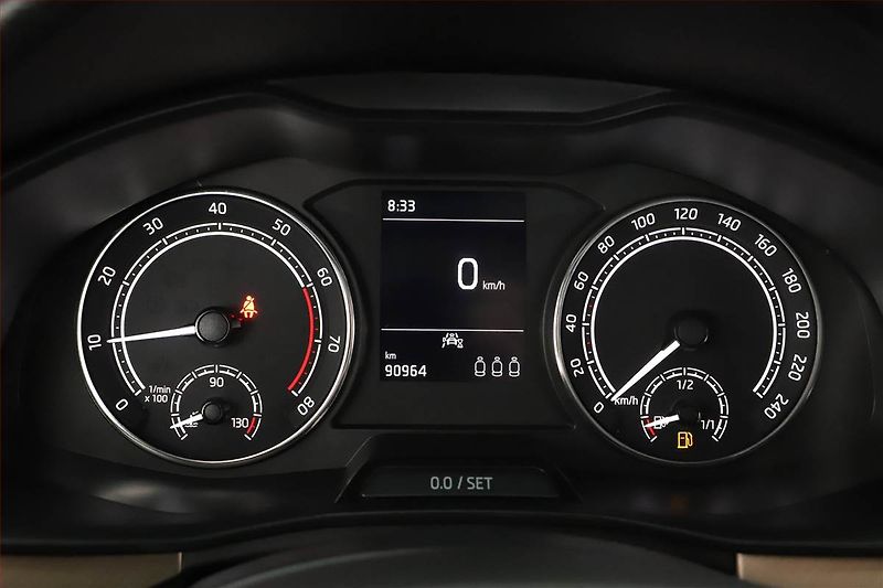 Škoda Scala (2023) Style 1.0 TSI, ČR,1.maj - fotka 8 z 16