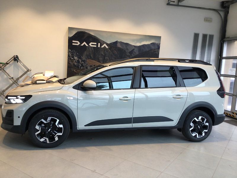Dacia Jogger (2026) AUTOMAT LPG MAX. MOŽNÁ VÝBAVA - fotka 3 z 17