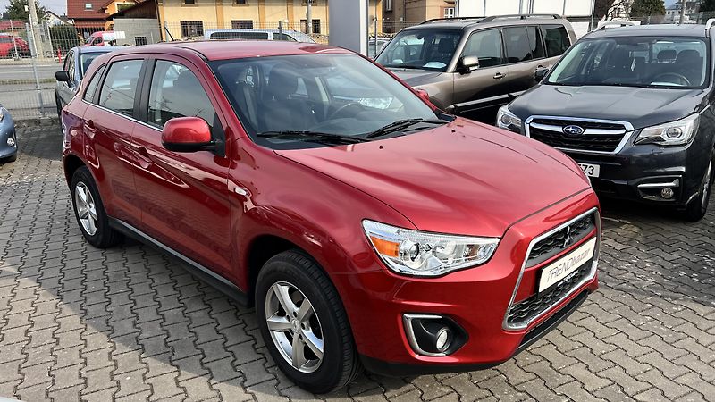 Mitsubishi ASX 1,8Di-D INVITE+ 4x4 6M/T - fotka 3 z 12