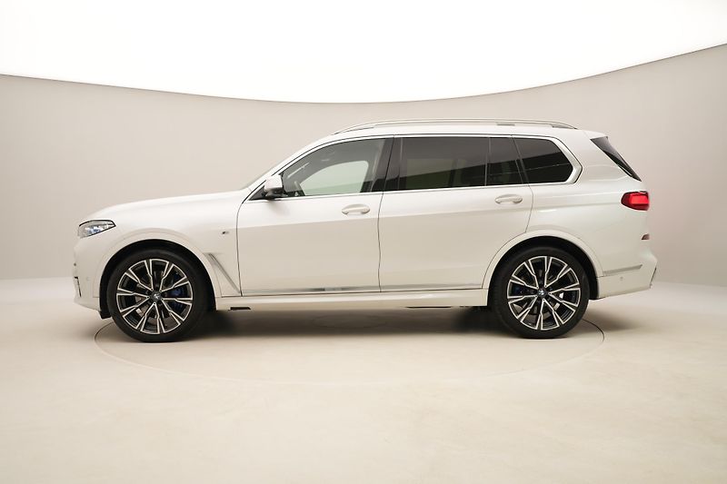 BMW X7 xDRIVE 30d M-PAKET CZ 6míst - fotka 9 z 88