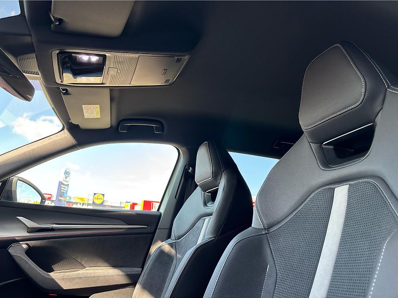 Škoda Kodiaq SPORTLINE 2.0TDI 142kW 4X4 - fotka 21 z 30