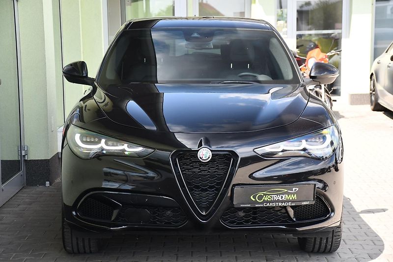 Alfa Romeo Stelvio 2.2 JTDm Competizione Q4 - fotka 9 z 40