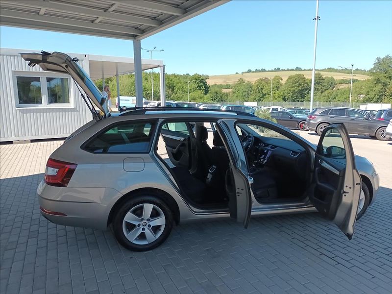Škoda Octavia 1,4 TSI,110KW,AT,NAVI,SERVIS - fotka 9 z 43