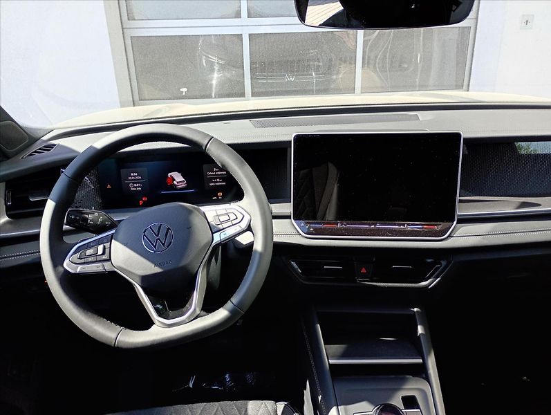 Volkswagen Tayron (2026) 1,5 150kW eHybrid  People - fotka 13 z 15