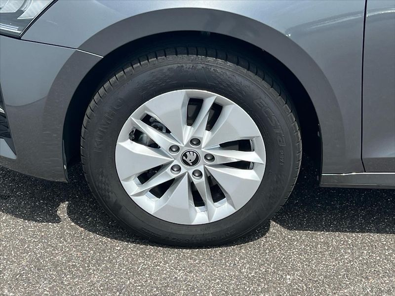 Škoda Octavia 1,5 TSi 85 kW SELECTION  IV. - fotka 12 z 25