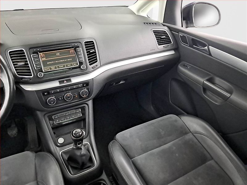 Volkswagen Sharan (2014) 2.0 TDI, Kůže, Navi, Bi-Xenony - fotka 8 z 22