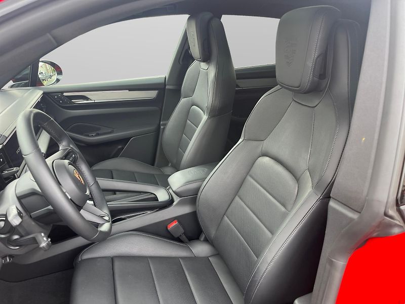 Porsche Macan (2025) 4s - fotka 14 z 30