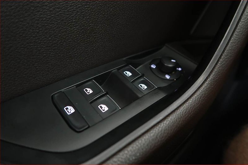 Škoda Superb (2016) Laurin&Klement 2.0 TDI - fotka 21 z 21