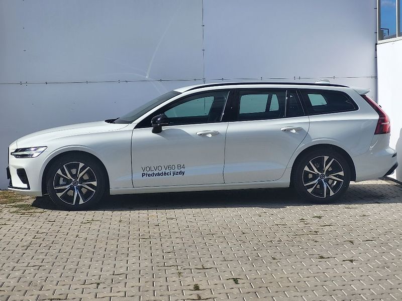 Volvo V60 PLUS DARK B4 FWD 145 kW - fotka 3 z 37