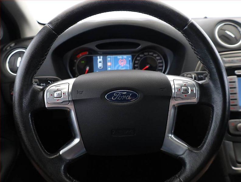 Ford Mondeo (2008) Titanium 2.2 TDCI, Serv.kniha - fotka 8 z 17