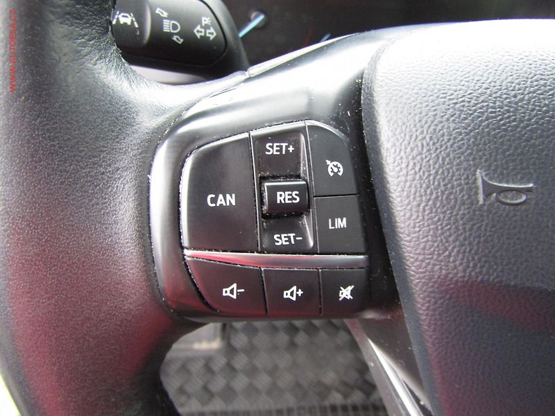 Ford Focus (2019) 2.0 TDCi, ČR, Navi, AC - fotka 12 z 19
