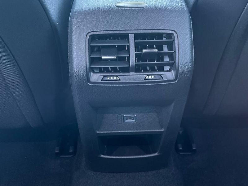 Opel Astra (2026) HB ULTIMATE HYBRID 1.2T (145k) - fotka 21 z 22