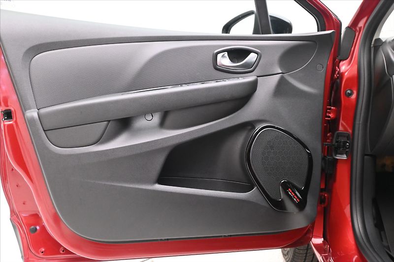 Renault Clio 0,9 TCE 66 kW Limited Záruka a - fotka 23 z 29