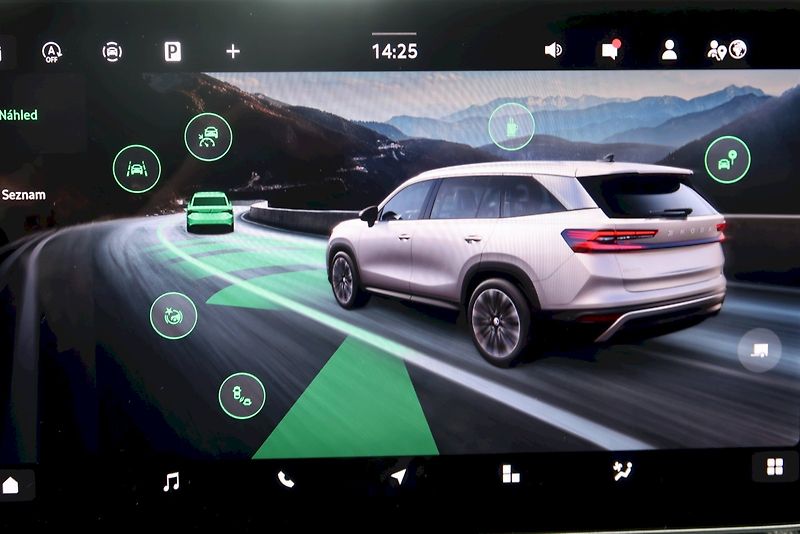 Škoda Kodiaq (2025) SportLine 2,0 TDi/110 kW DSG - fotka 18 z 32